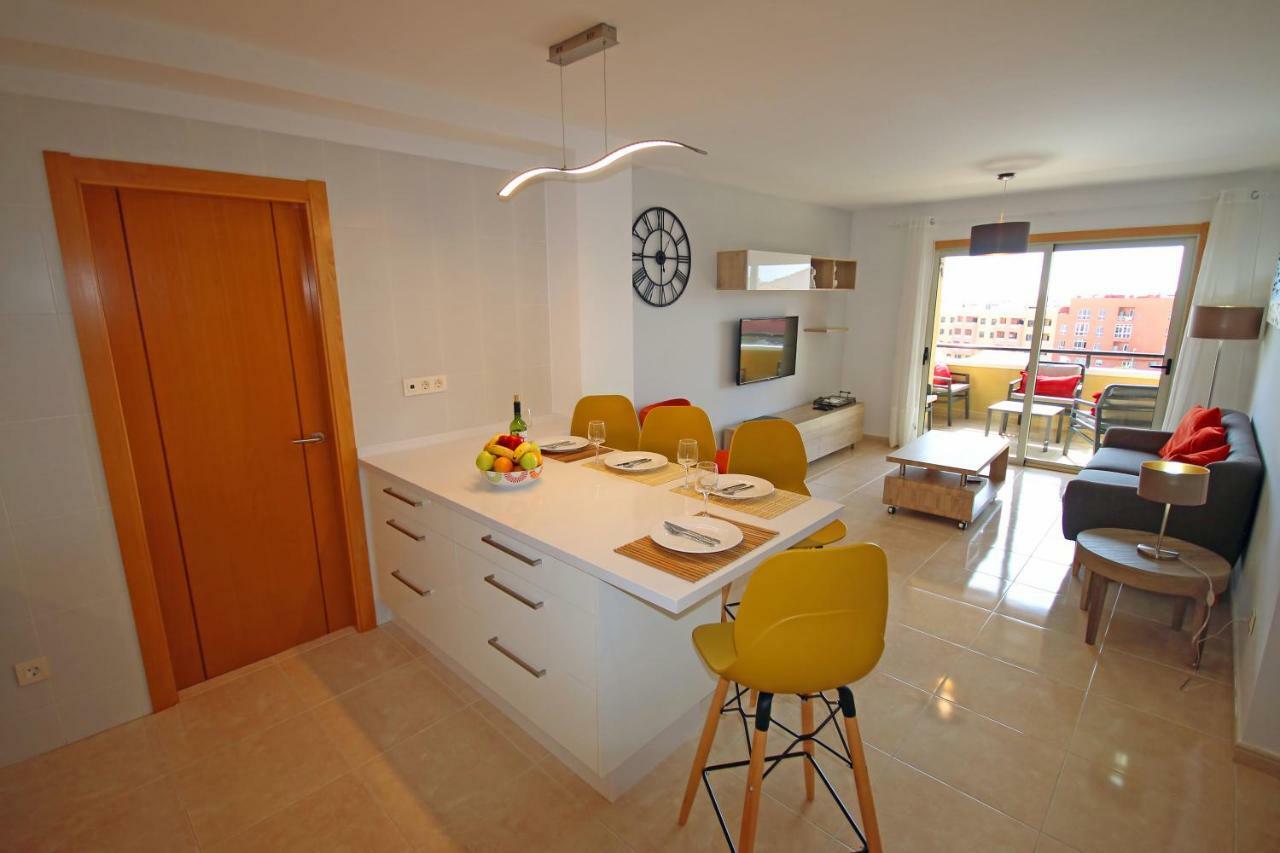 Апартаменты La Perla By Rentmedano Superb Luxury Duplex, Private Roof Terrace, Ocean View, Pool, Wifi And Parking Эль-Медано Экстерьер фото